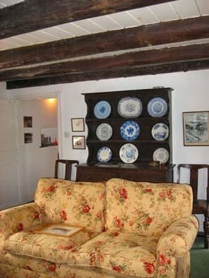 Another view of part of the lounge.